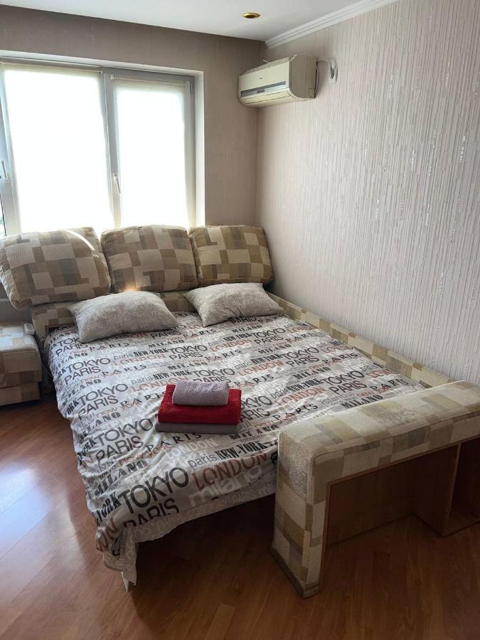 Двокімнатна Квартира На Архипенко 基輔 外观 照片